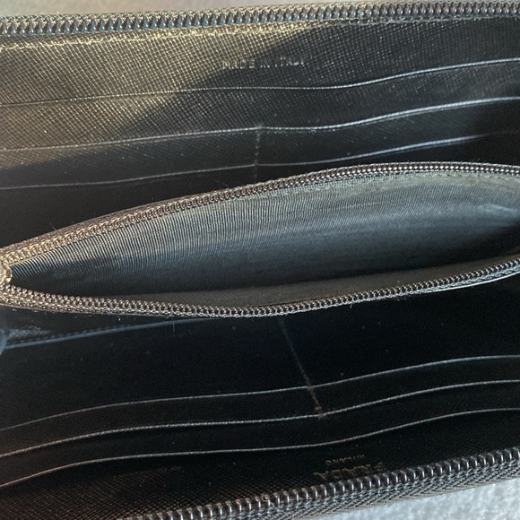 🖤PRADA🖤Black Nylon Triangle Logo Zip Around Long Wallet with COA/EUC - Picture 6 of 7